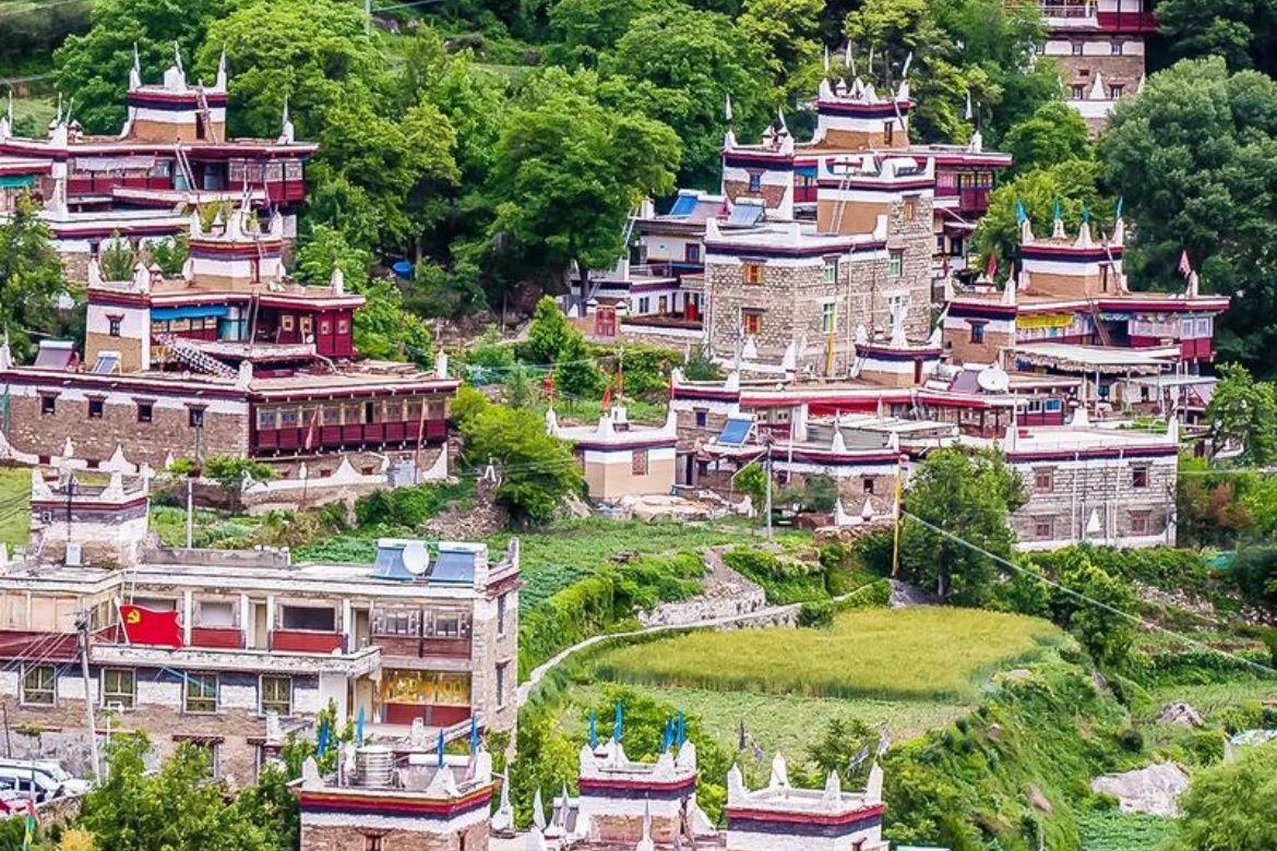 Jiaju Tibetan Village